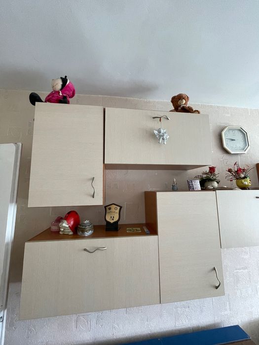 Стенни шкафове. Като нови, комплект от стенни шкафове.