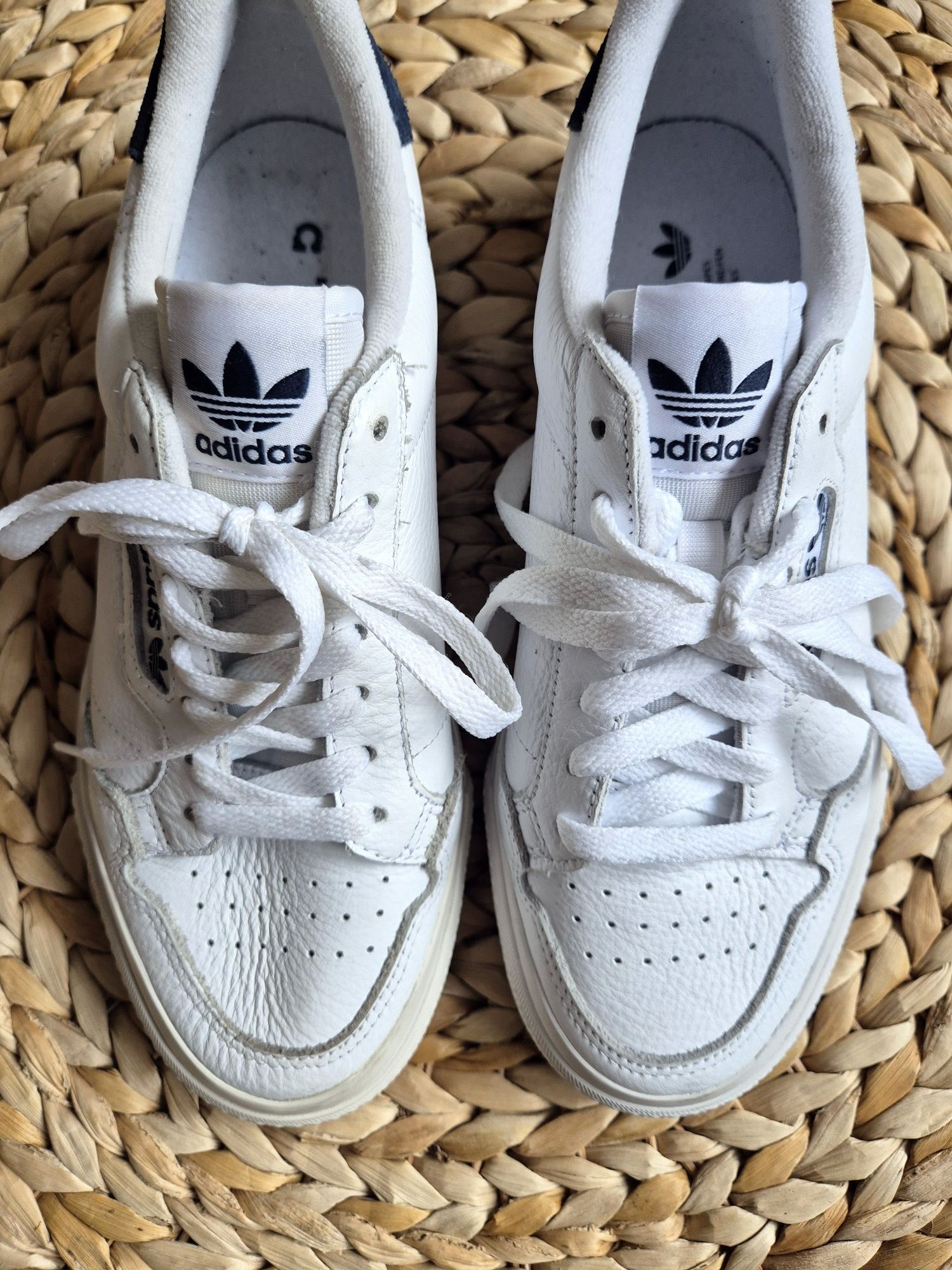 Adidas Continental // 40 2/3
