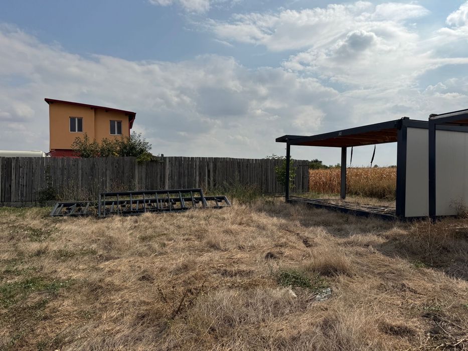 Teren+3 containere 6x3 Cornetu strada aeroportului