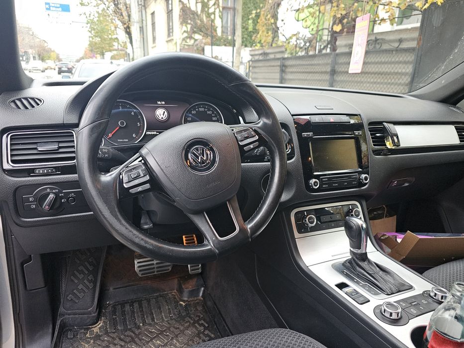 Volkswagen Touareg R-line 3.0 DIESEL