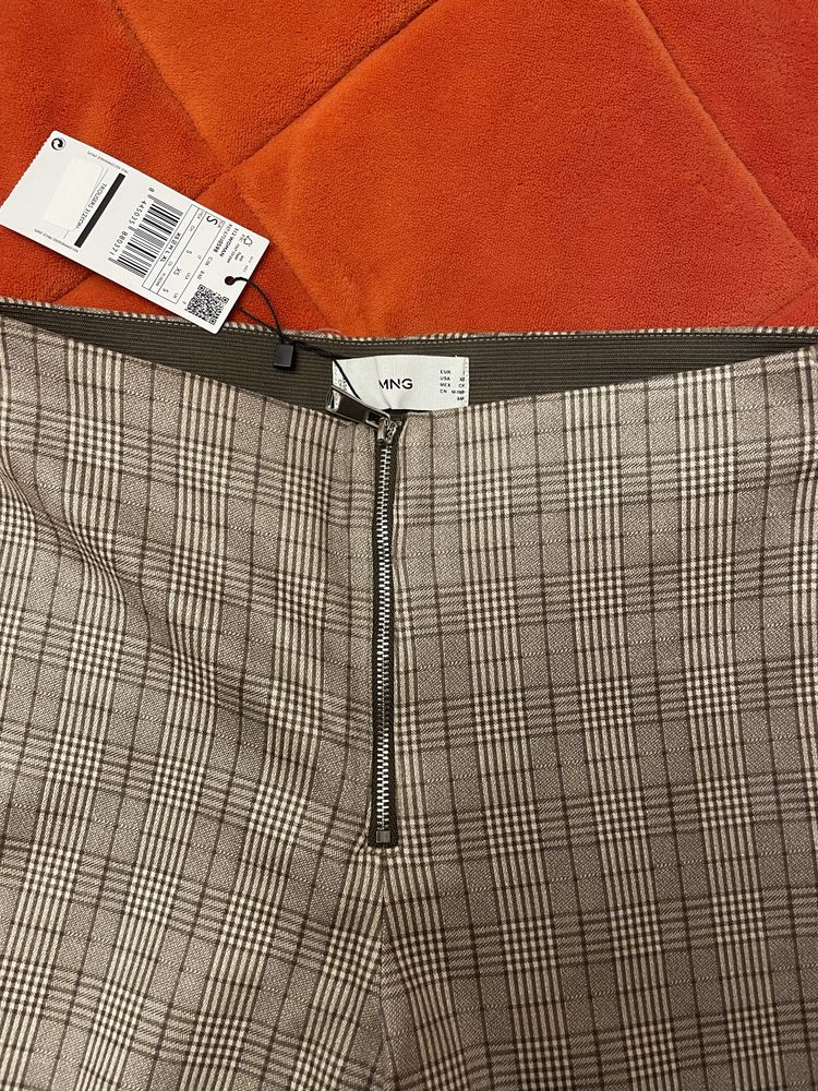 Pantaloni Mango noi