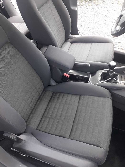 Професионално почистване и пране на автосалон, интериорен детайлнинг