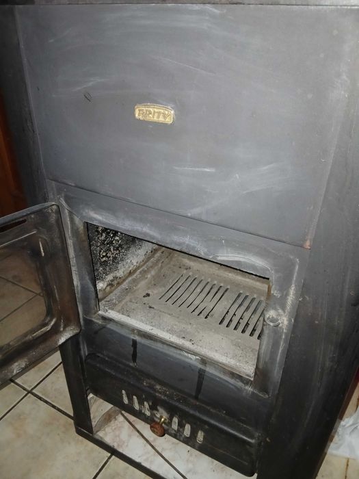 Камина твърдо гориво