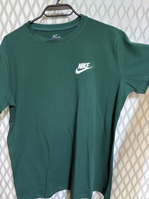 Nike           Nike