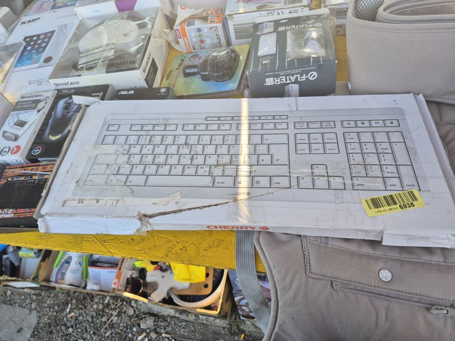 Tastaturi logitech wifi cu maus combo