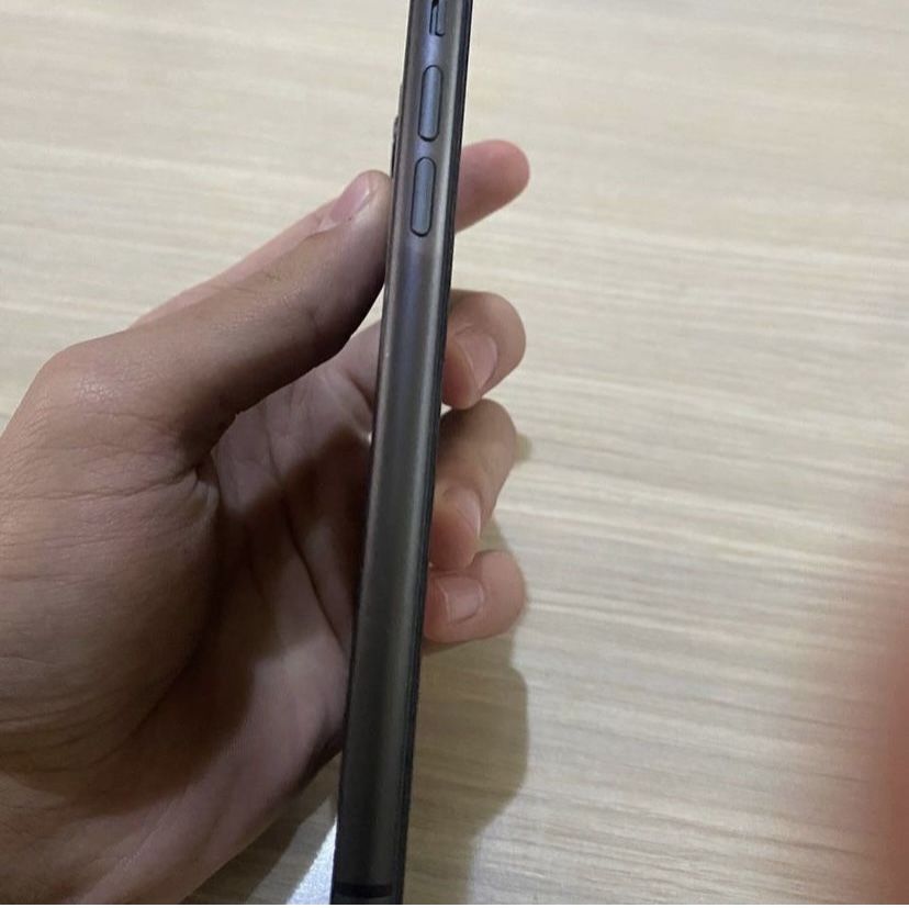 Iphone 11 Sotiladi Karobka Dakument Srochna 400