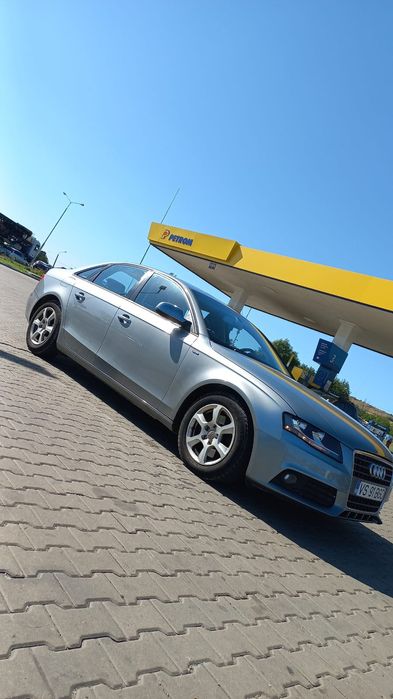 Audi A4 B8 2011  2.0 Diesel 136 cp