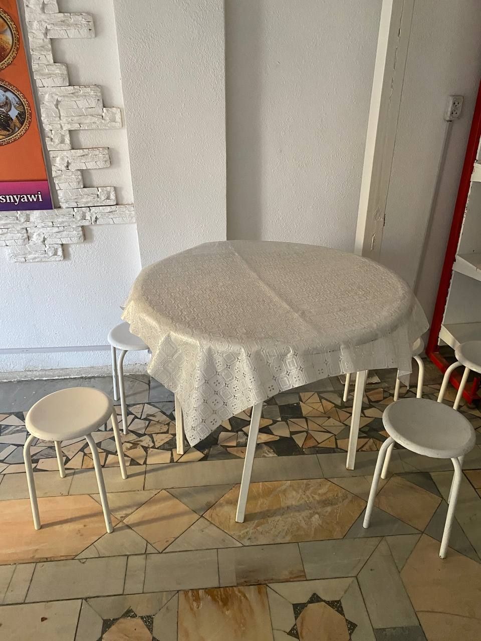 Stol stul sotiladi 4 kamplekt