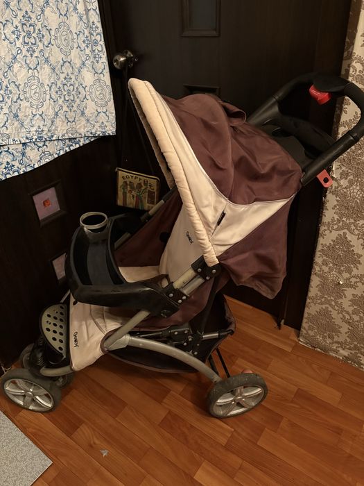 Продам детскую коляску