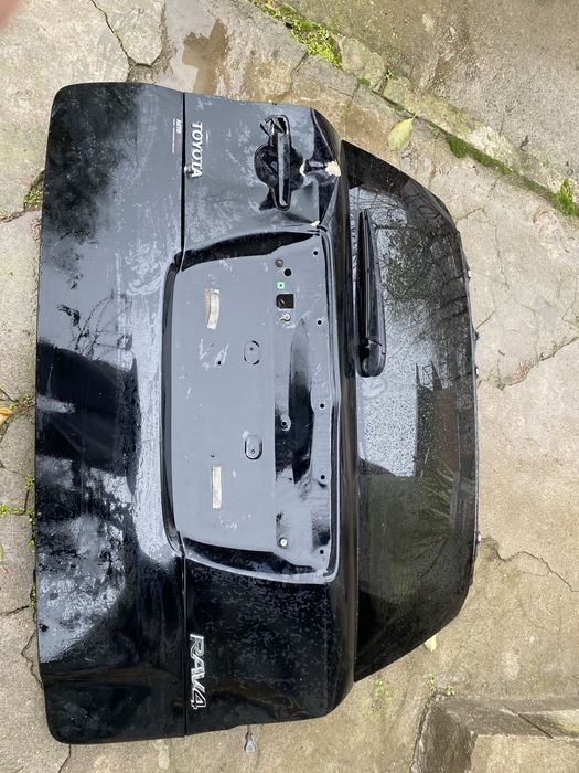 Багажна врата на toyota rav4 2007
