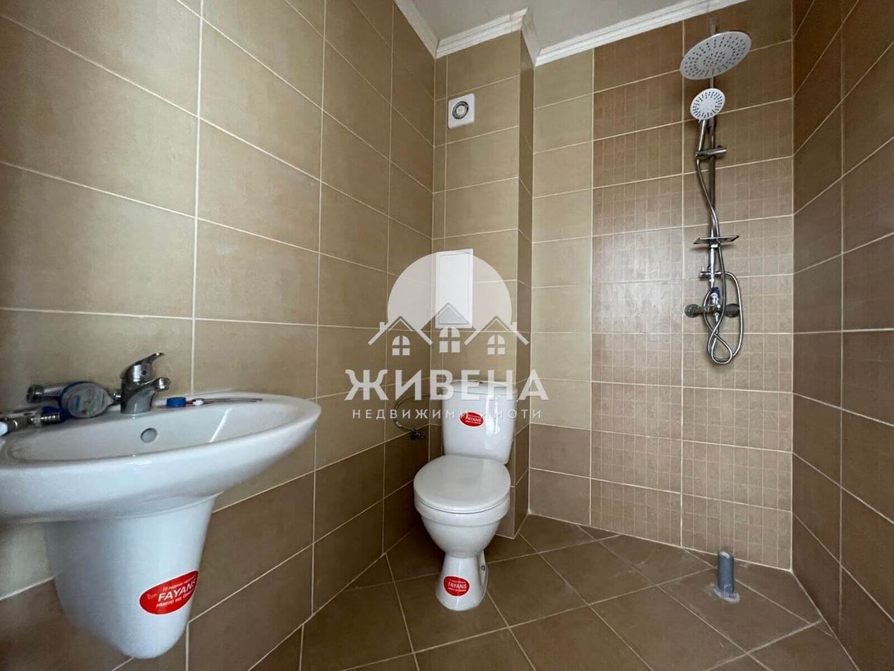 Продава се Тристаен апартамент в с. Равда, Област Бургас - 175 кв.м за 680 €/кв.м - Снимка #11