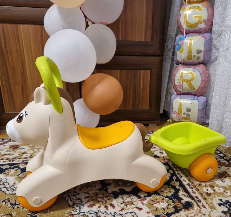 Ponei Ride-on Little Smoby cu remorca