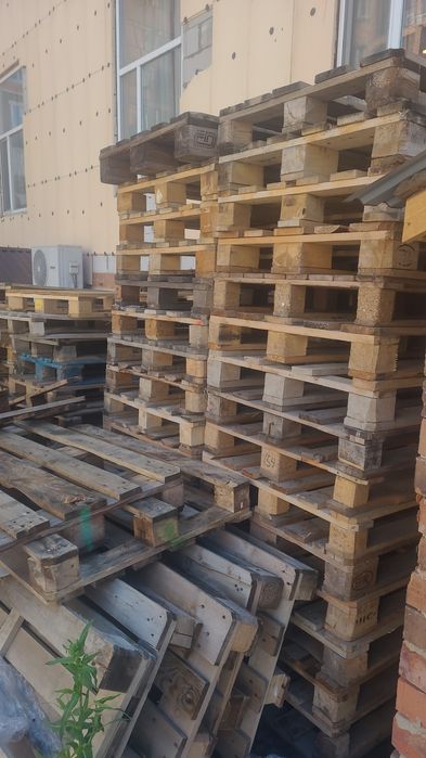 Продам б/у поддоны.