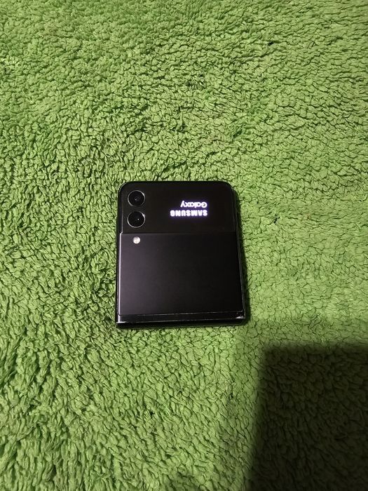 Samsung Galaxy Z flip 3 256 GB
