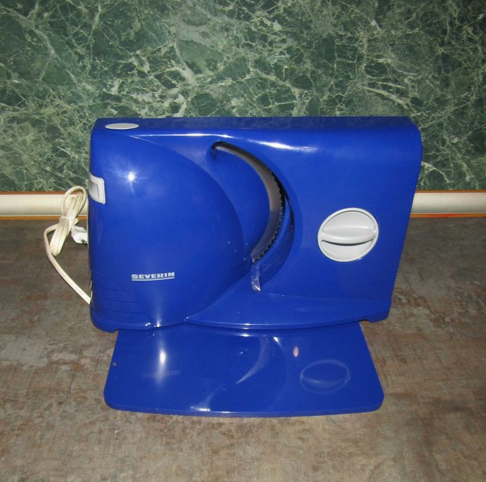 Електрическа машина за рязане на колбаси, хляб, сирена Severin, нова