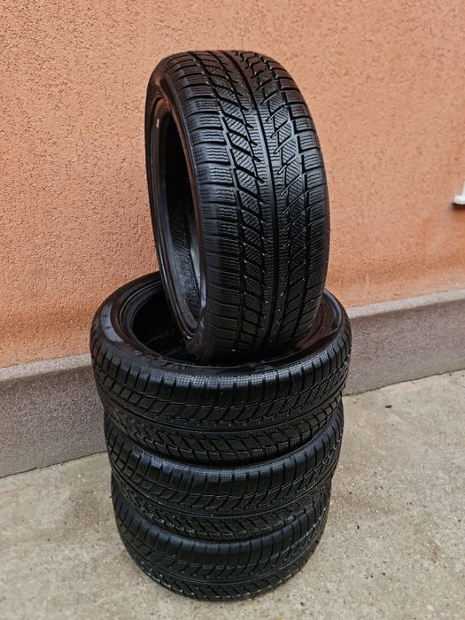 Anvelope Iarna 225/45R17 Goodride SW608