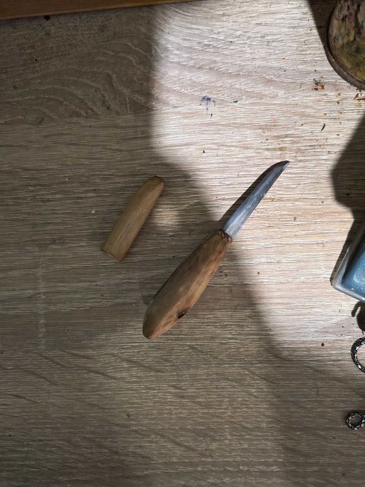 Малко ножче за писма с кания.