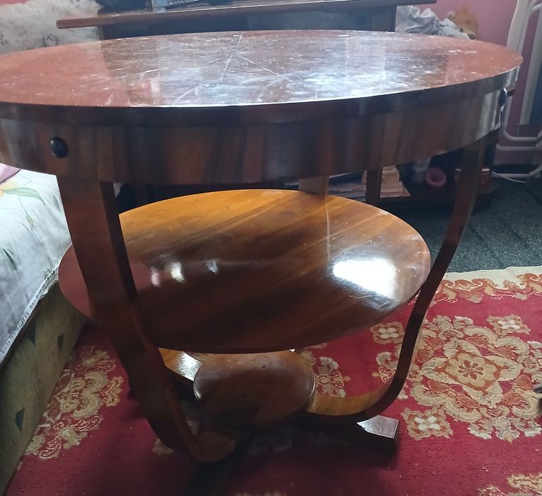 Masă stare buna 69 înălțime,80 blatul rotund