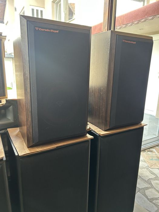 Тонколони Cerwin Vega AT 20