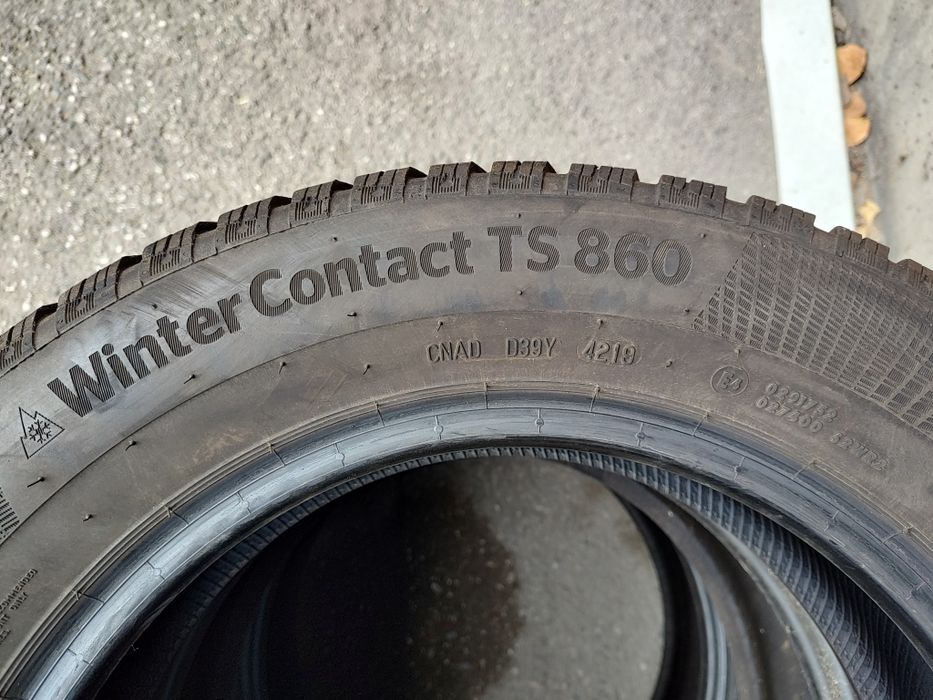 Продавам 2 зимни гуми 185/65/15 Continental