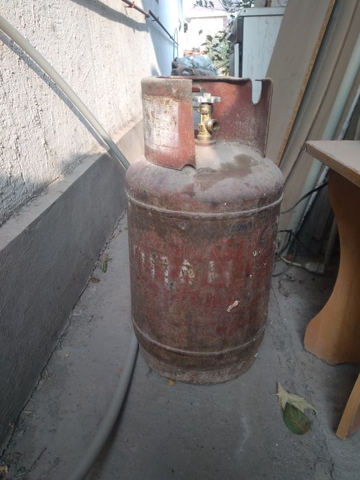 Газовый баллон с газом!