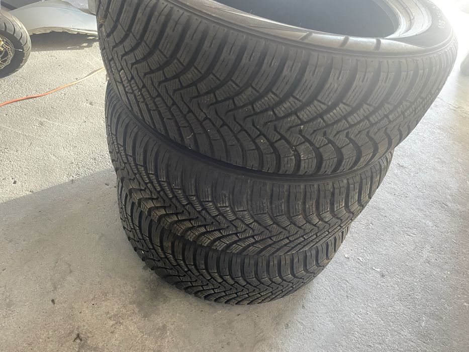 Anvelope iarna ! 225/55/18!