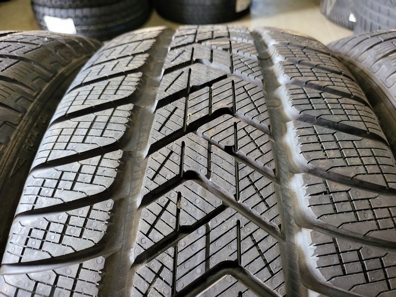 255/45/20 PIRELLI 4бр