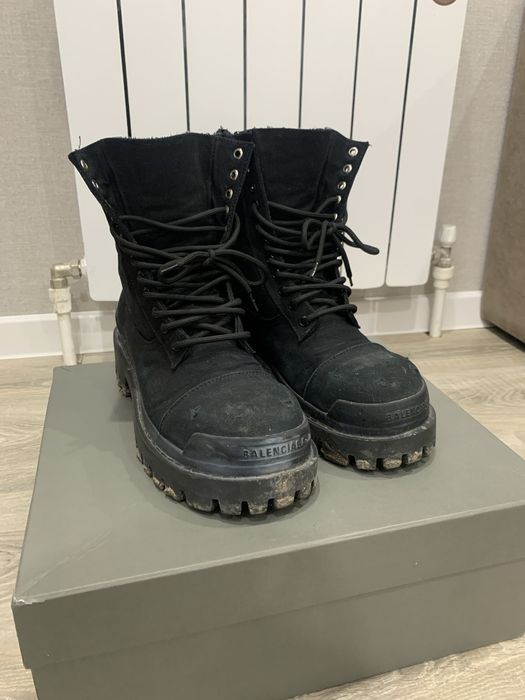 Balenciaga Strike