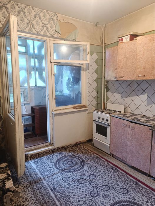 Продаётся квартира Чиланзар 18 квартал 1/4/9