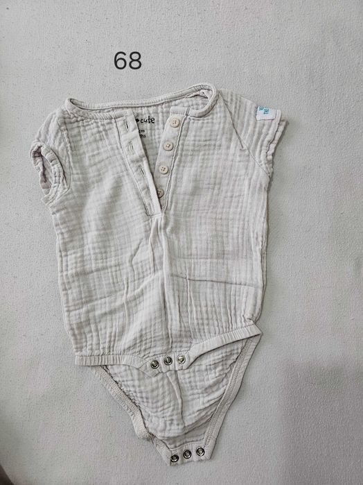 Дрешки за бебе в различни размери