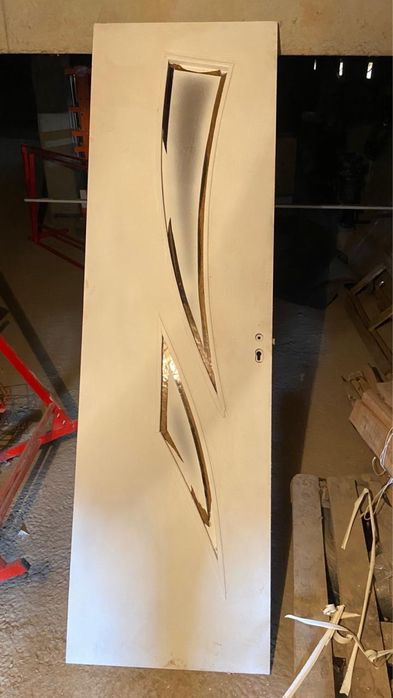 Есіктер (двери) буу