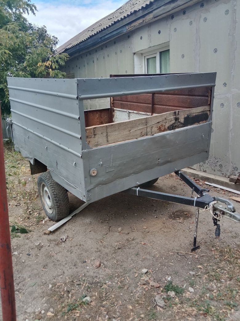 Продам прицеп  с документом