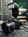 Kit Nikon d7500 dslr ( 3 obiective + alte accesorii)