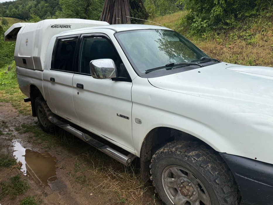 Vând  urgent Mitsubishi L 200