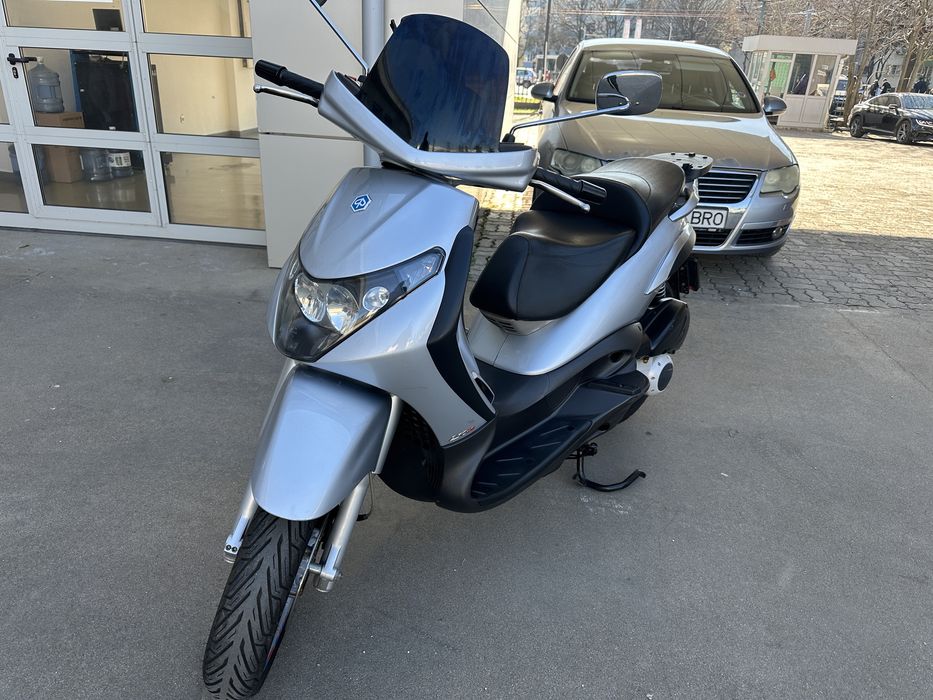 Piaggio -Beverly-250cc- Impecabil-14 mii de km!!