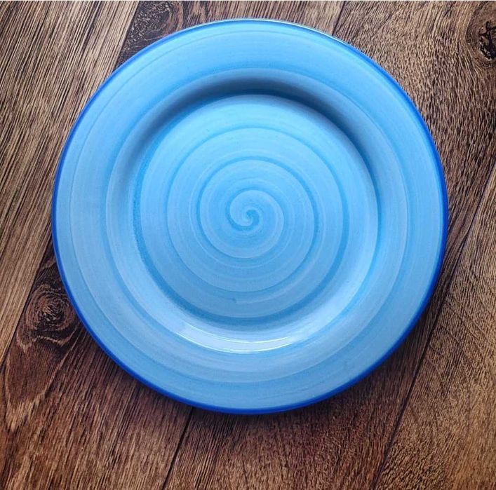 Керамични чинии комплект