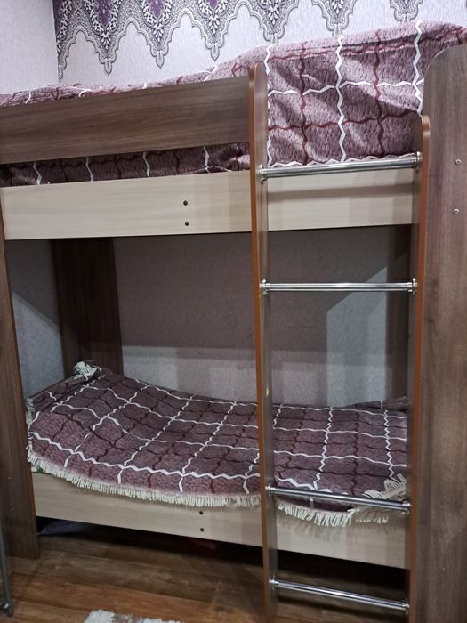 Продам 2х ярусный кровать 35000т