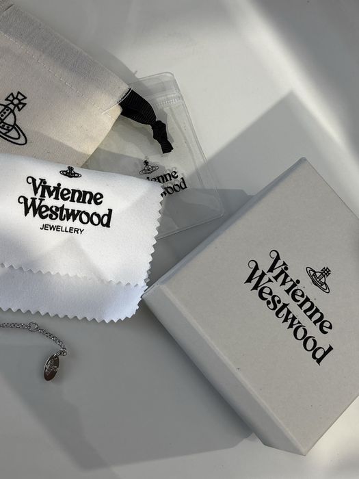 bratara viviene westwood noua , nu a fost purtata nivi o data , marime