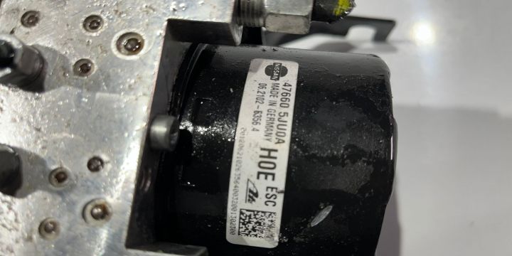 Pompa abs 476605JU0A Nissan Navara D23 [2015 - 2019]