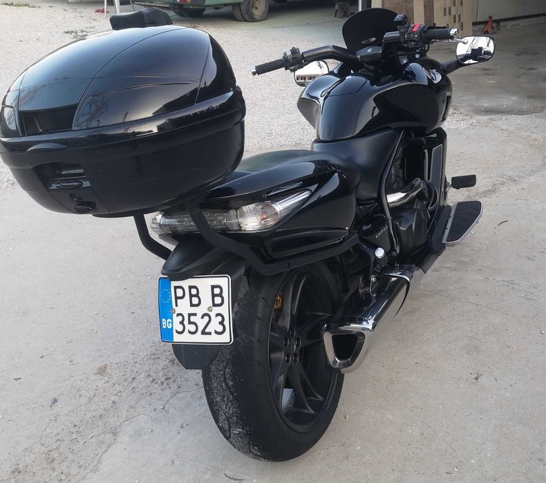 Продавам HONDA DN-01