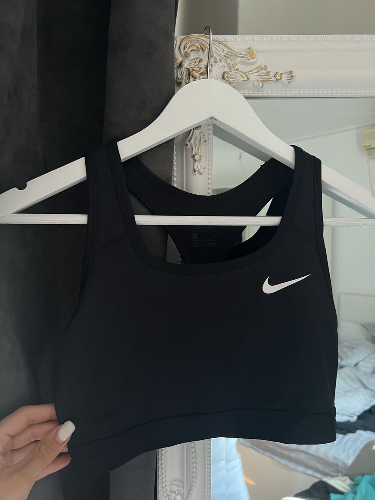 Бюстие Nike, Adidas, Gymshark, Calvin Klein