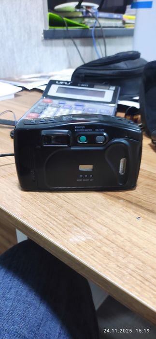 Продаю видеокамеру самсунг и пленечний фотоаппарат самсунг