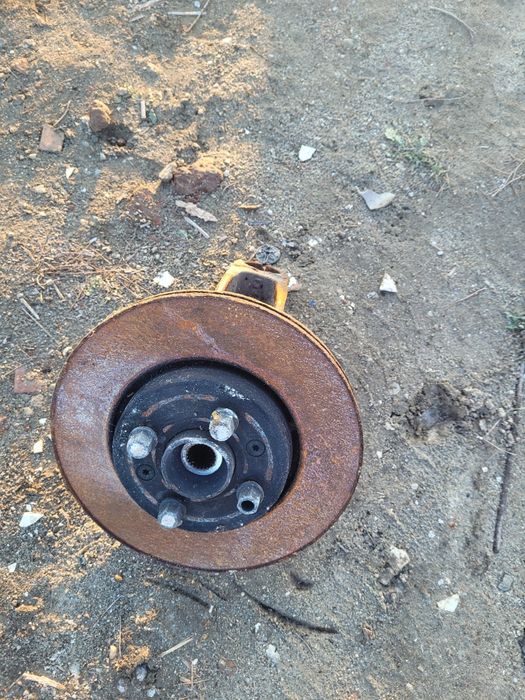 butuc fuzeta renault megan 2 dreapta 1.5 E4