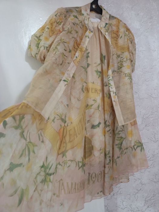 Продам 2-ку. Юбка и блузка. Цена 15000
