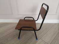 Продам прочный, невысокий стул .