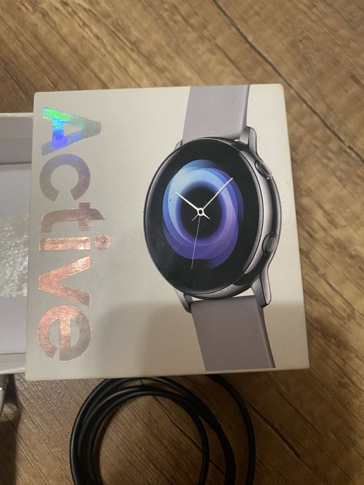 Samsung galaxy watch active full box