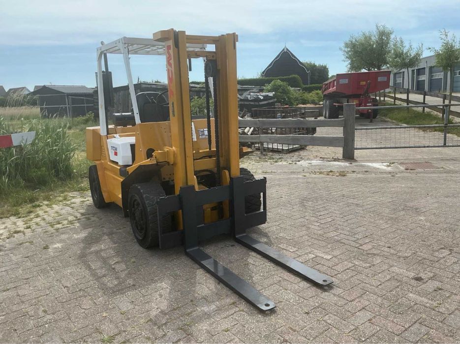 Stivuitor 3T TCM  FHD30Z8