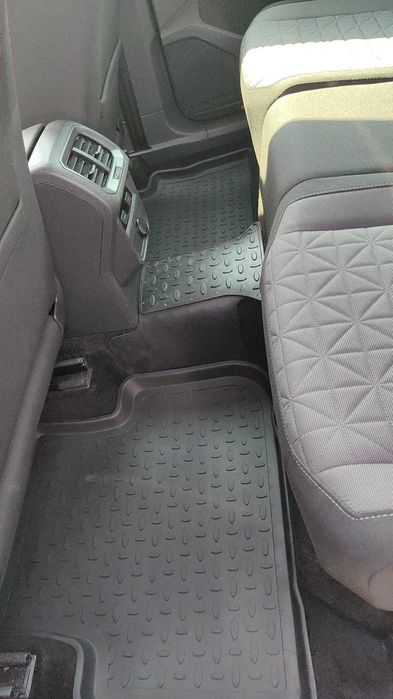 Covoare/Presuri cauciuc 100% tip tavita Skoda Superb  3 2015-->2023