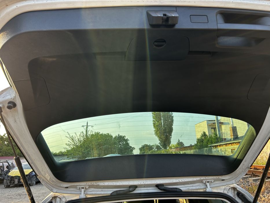 Încuietoare haion, broască haion Volkswagen Passat B8 break