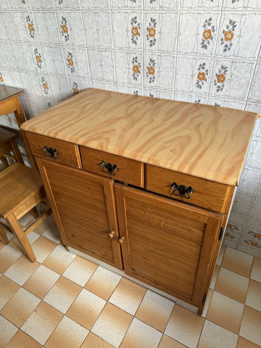 Corp de mobila lemn masiv bucatarie